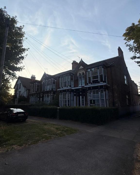 Hull Apartment | 1 bed apartment within a Victorian townhouse