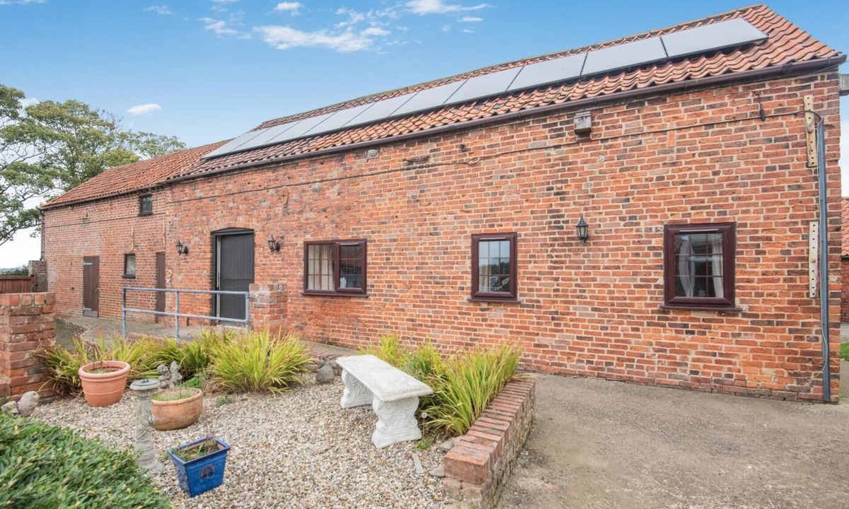Kirton in Lindsey Cottage | 1 Bed in Kirton Lindsey (oc-w30170)