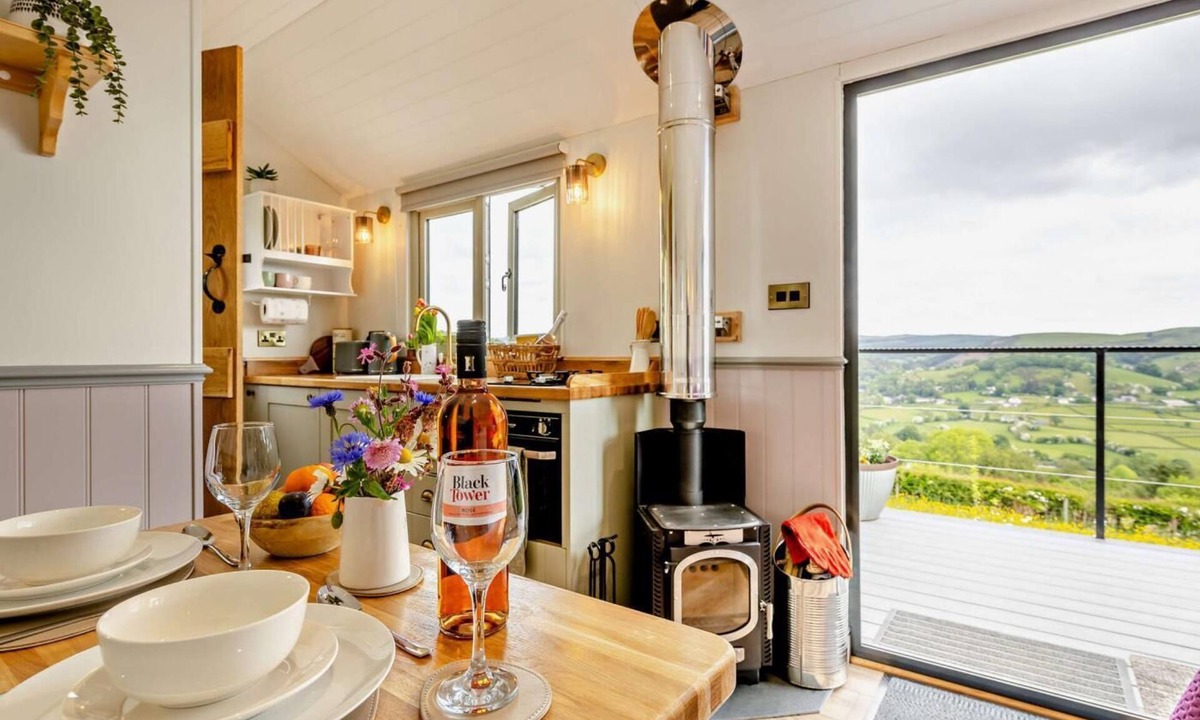 Llanfair Caereinion Cottage | 1 Bed in Llangadfan (oc-c27292)
