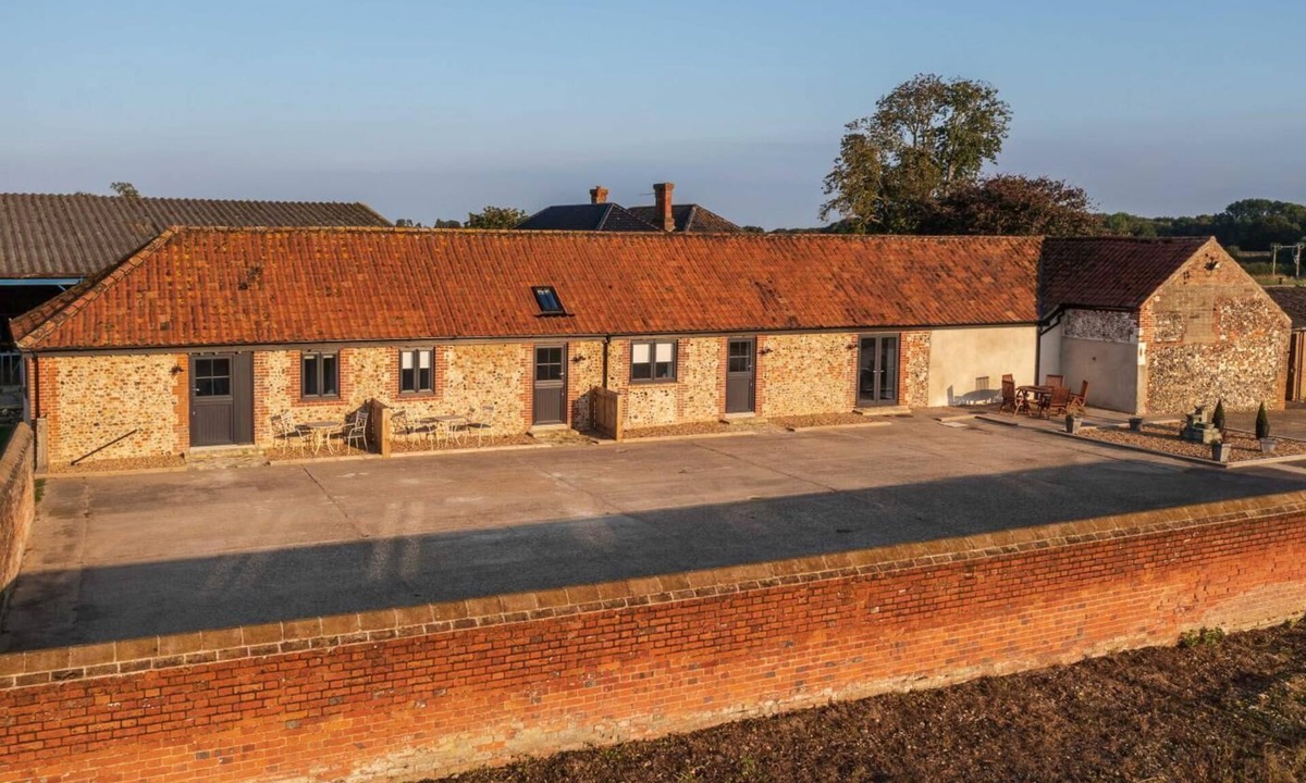 Hethel Cottage | 1 Bed in Quidenham (oc-2232)