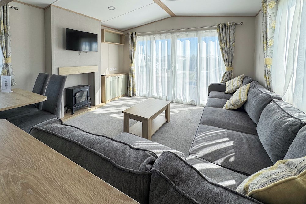Layer Marney House | 1 bedroom accommodation in Colchester