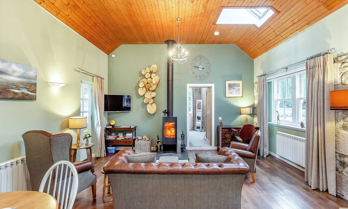 Scaniport Cottage | 1 bedroom accommodation in Scaniport, near Inverness