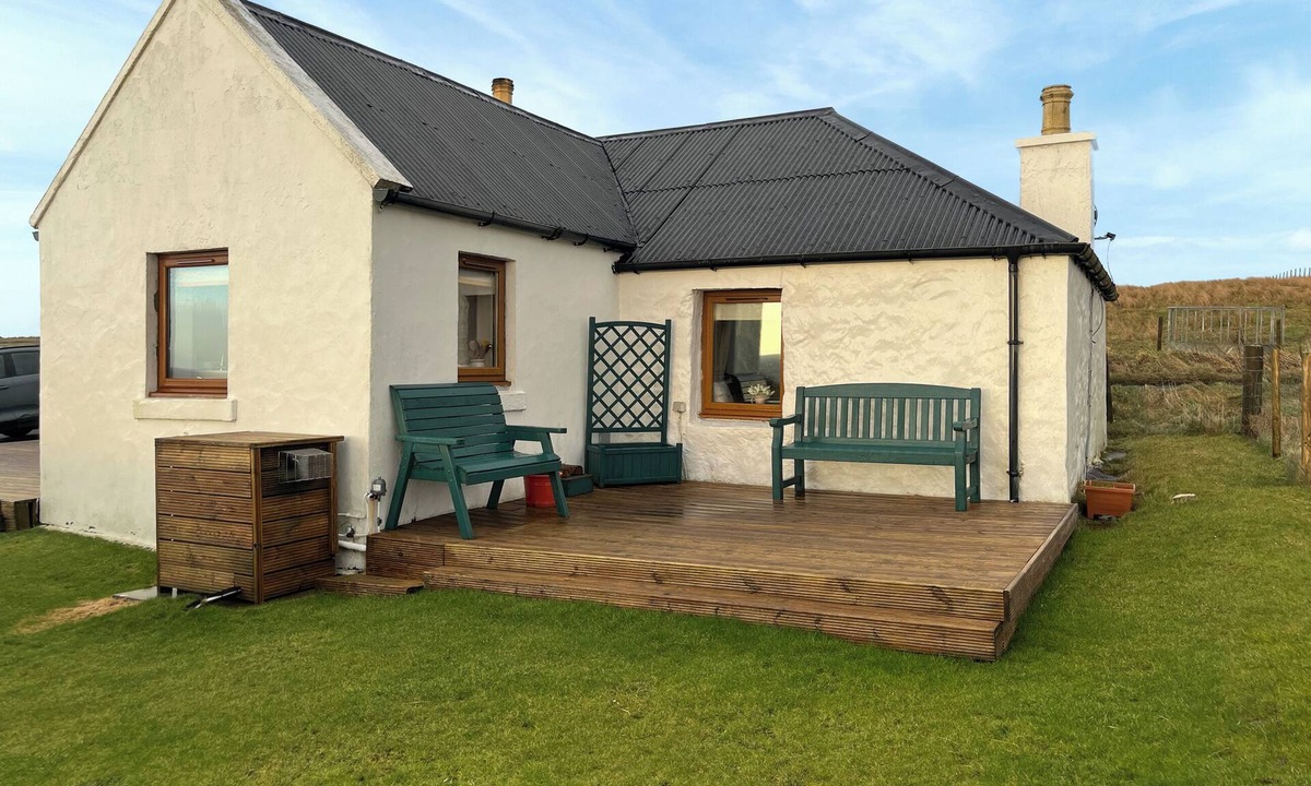 Bornesketaig Cottage | 1 bedroom accommodation in Portree