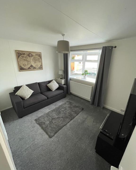 Glasgow Apartment | 1-Bedroom Chalet at Maryville Caravan Site - Uddingston, Glasgow
