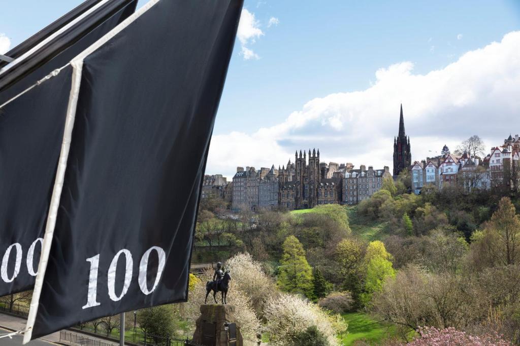 New Town Hotel | 100 Princes Street