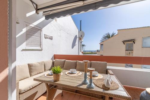 Empuriabrava Apartment | 1012 Apartamento cerca de la playa by homeselectspain