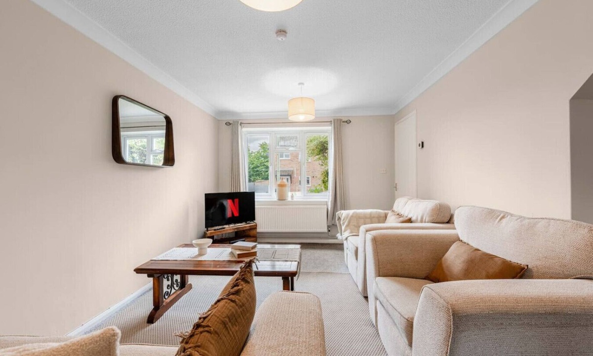 Saxmundham House | 15 Mins to Sizewell C-Parking-Contractor Friendly