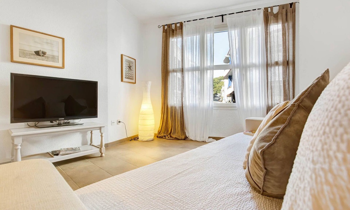 Llafranc Apartment | 1MART 01 - Small renovated studio located just 50 m from thel beach of Llafranc
