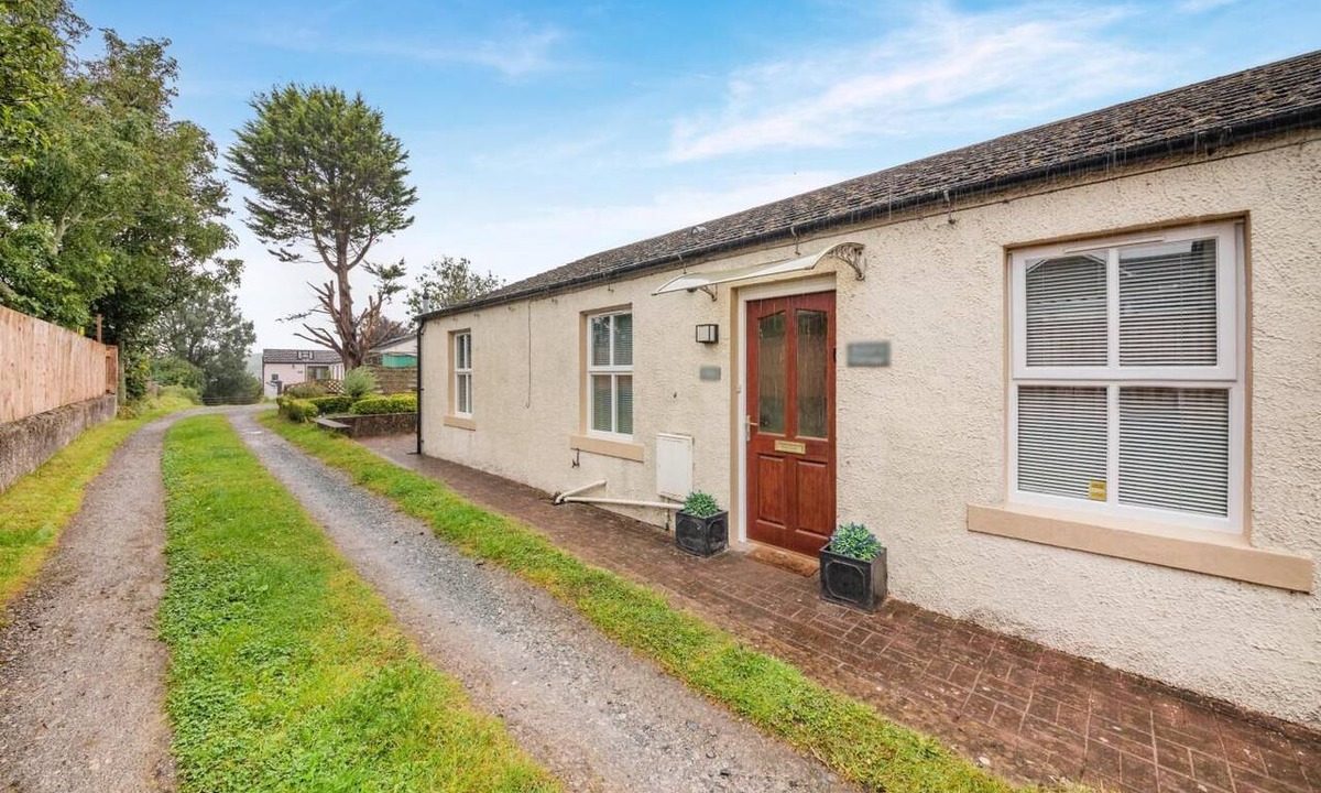 Aspatria Cottage | 2 Bed in Aspatria (oc-p32645)