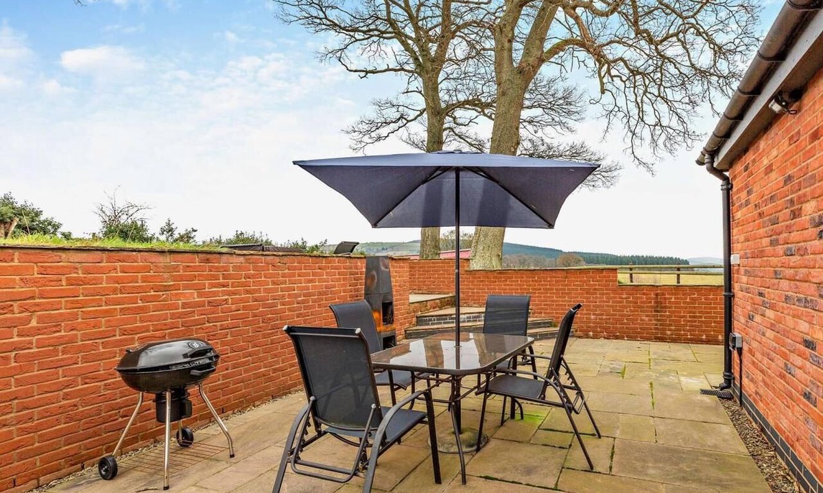 Newcastle-on-Clun Cottage | 2 Bed in Craven Arms (oc-94099)