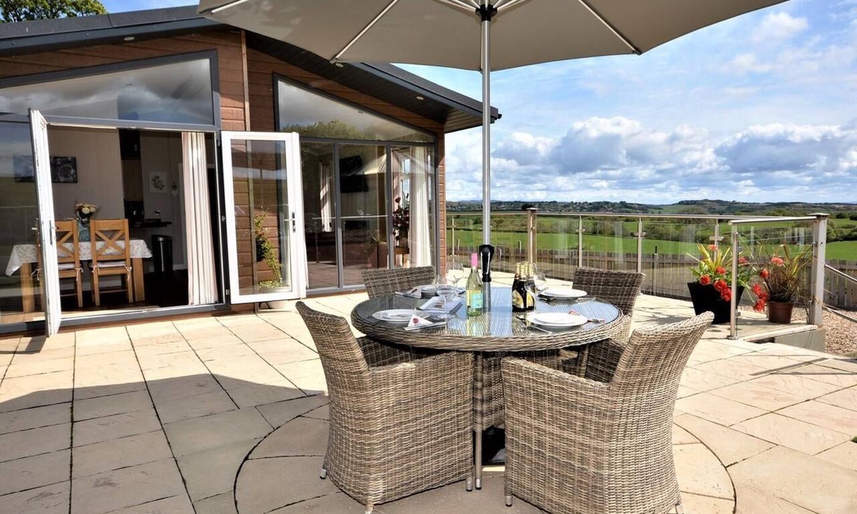 Kilmacolm Ski Chalet | 2 Bed in Kilmacolm (oc-55854)