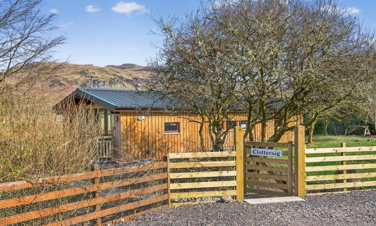 Lerags Cottage | 2 Bed in Kilninver (oc-c38240)