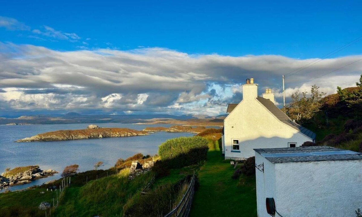 Clachtoll Cottage | 2 Bed in Lairg (oc-32364)