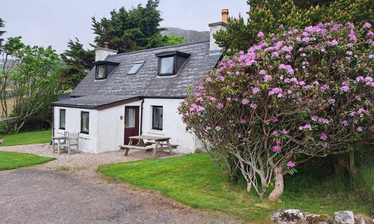Kinlochbervie House | 2 Bed in Lairg (oc-75909)