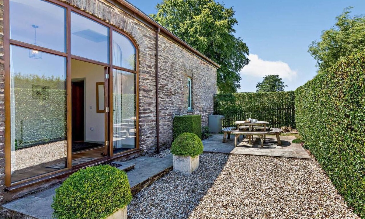 Cornwall Cottage | 2 Bed in Taunton (oc-oldhi)