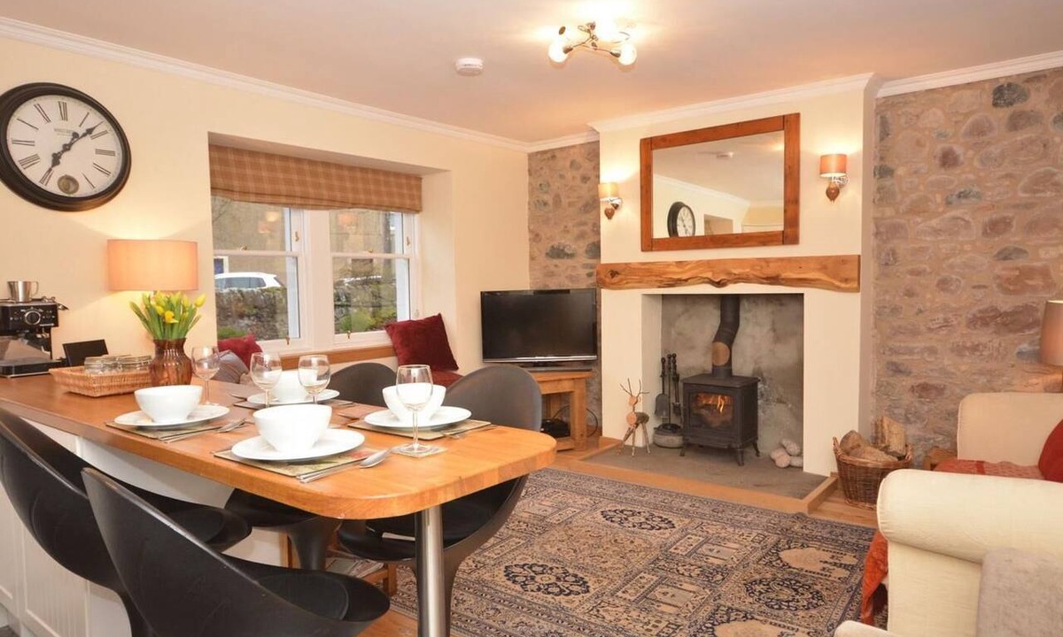 West Linton Cottage | 2 Bed in West Linton (oc-pb71m)