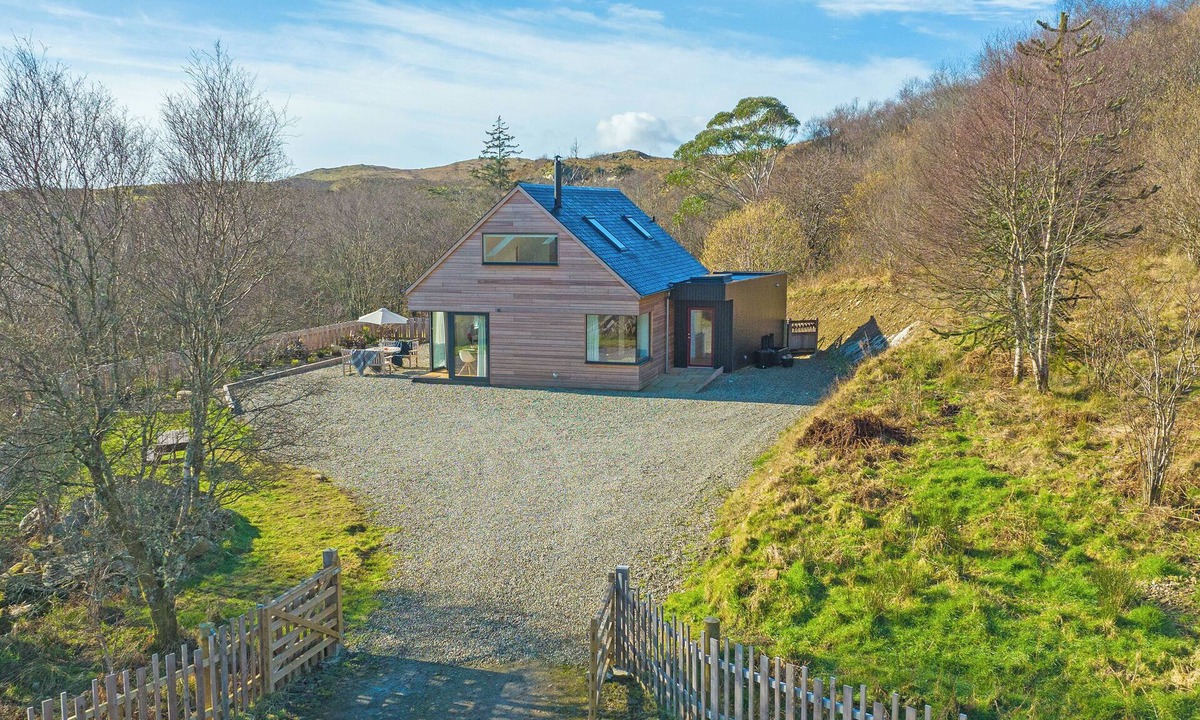 Isle of Luing Cottage | 2 bedroom accommodation in Lochgilphead