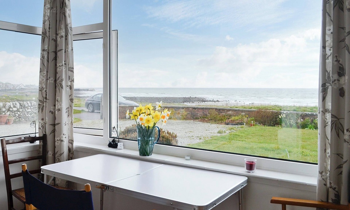 Port William Cottage | 2 bedroom accommodation in Port William