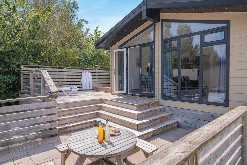Cannington Ski Chalet | 2 bedroom accommodation in Cannington
