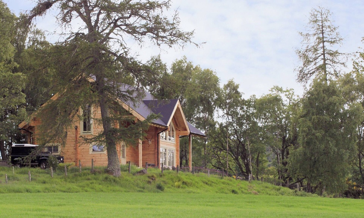 Dingwall Cottage | 2 bedroom accommodation in Culbokie, near Dingwall