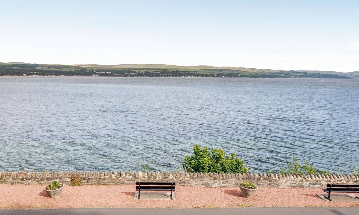 Innellan Cottage | 2 bedroom accommodation in Inellan, Dunoon