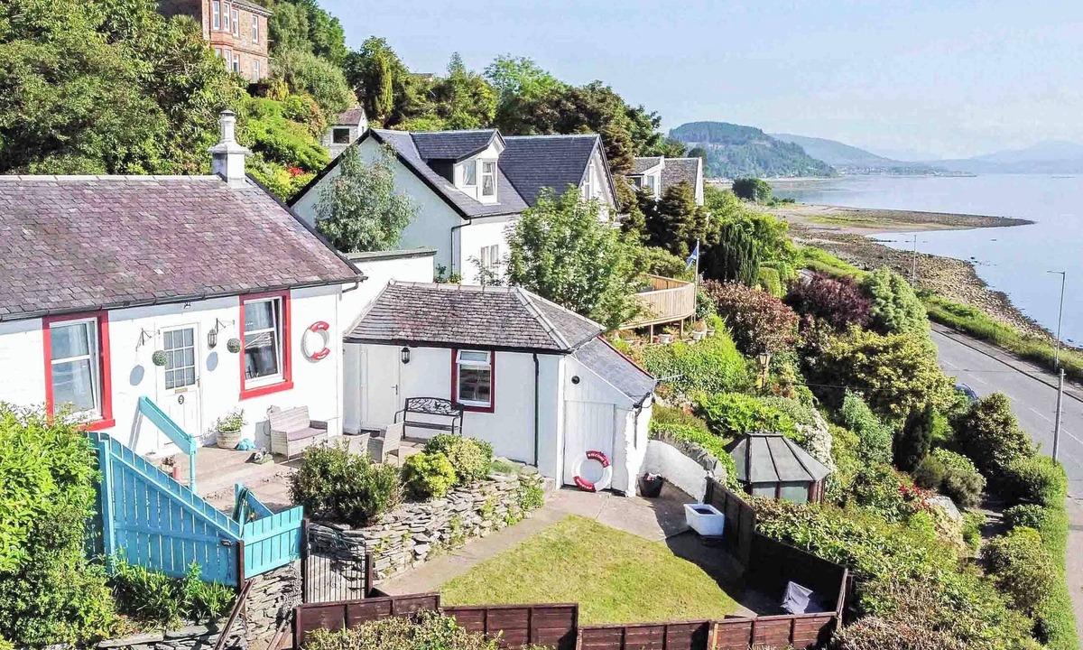 Innellan Cottage | 2 bedroom accommodation in Innellan