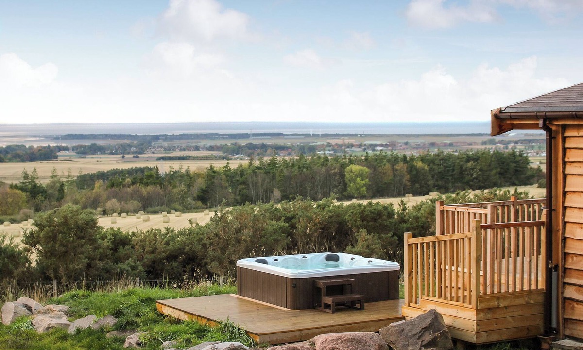 Forres Cottage | 2 bedroom accommodation in Forres, near Nairn