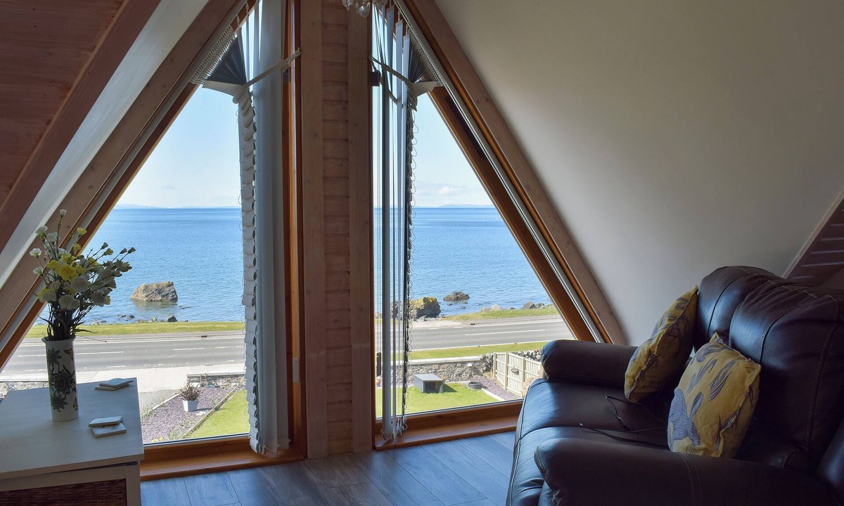 Lendalfoot Cottage | 2 bedroom accommodation in Lendalfoot, near Girvan