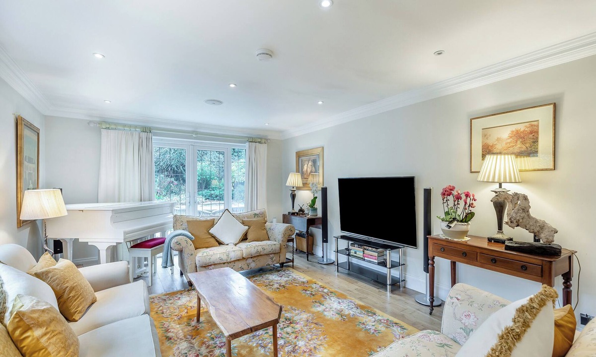 Wooburn Moor Cottage | 2 bedroom accommodation in Penn
