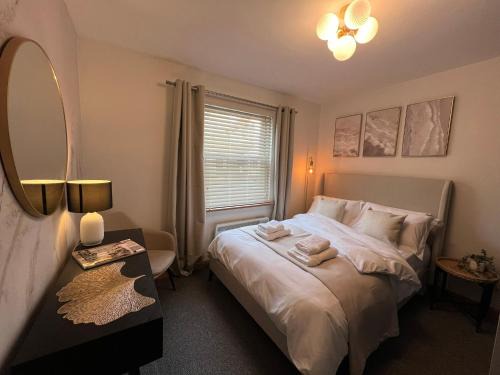 Dunmow Apartment | 2 Bedroom Apartment 11 Minutes From Stansted Airport