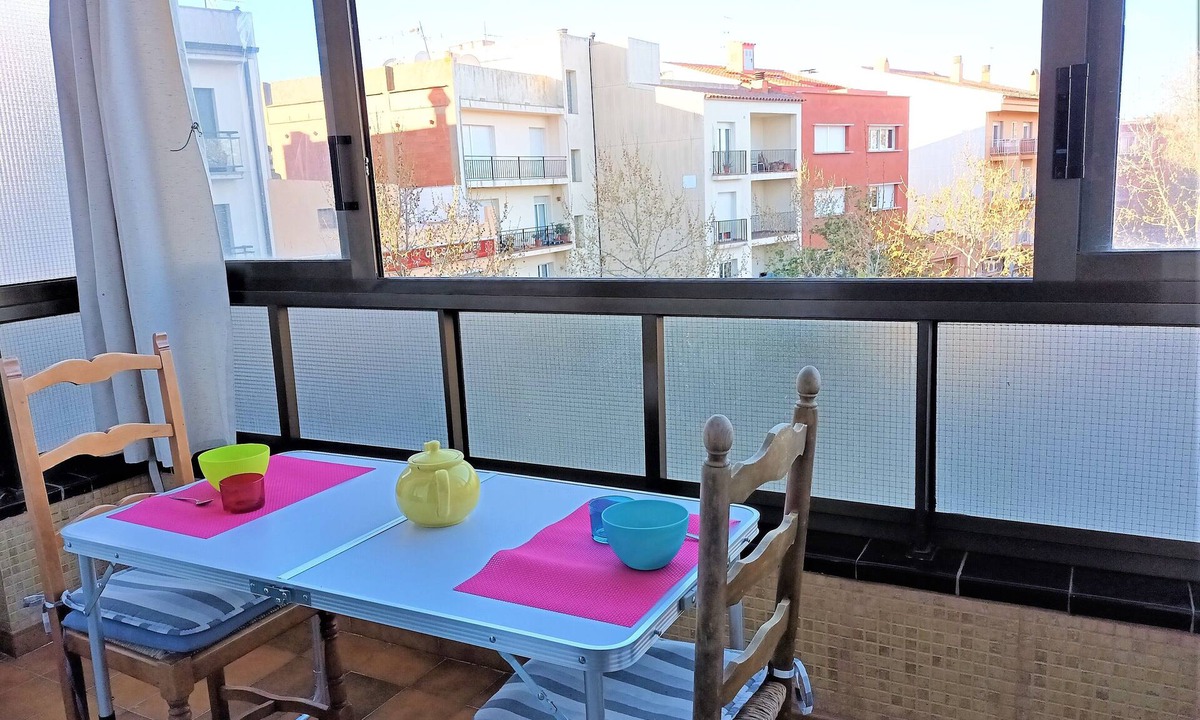 Roses Town Center Apartment | 2191 - LAS MURALLAS 3-1, VERY WELL LOCATED, CLOSE TO SHOPS AND THE BEACH, CIUDADELA DE ROSES AREA.