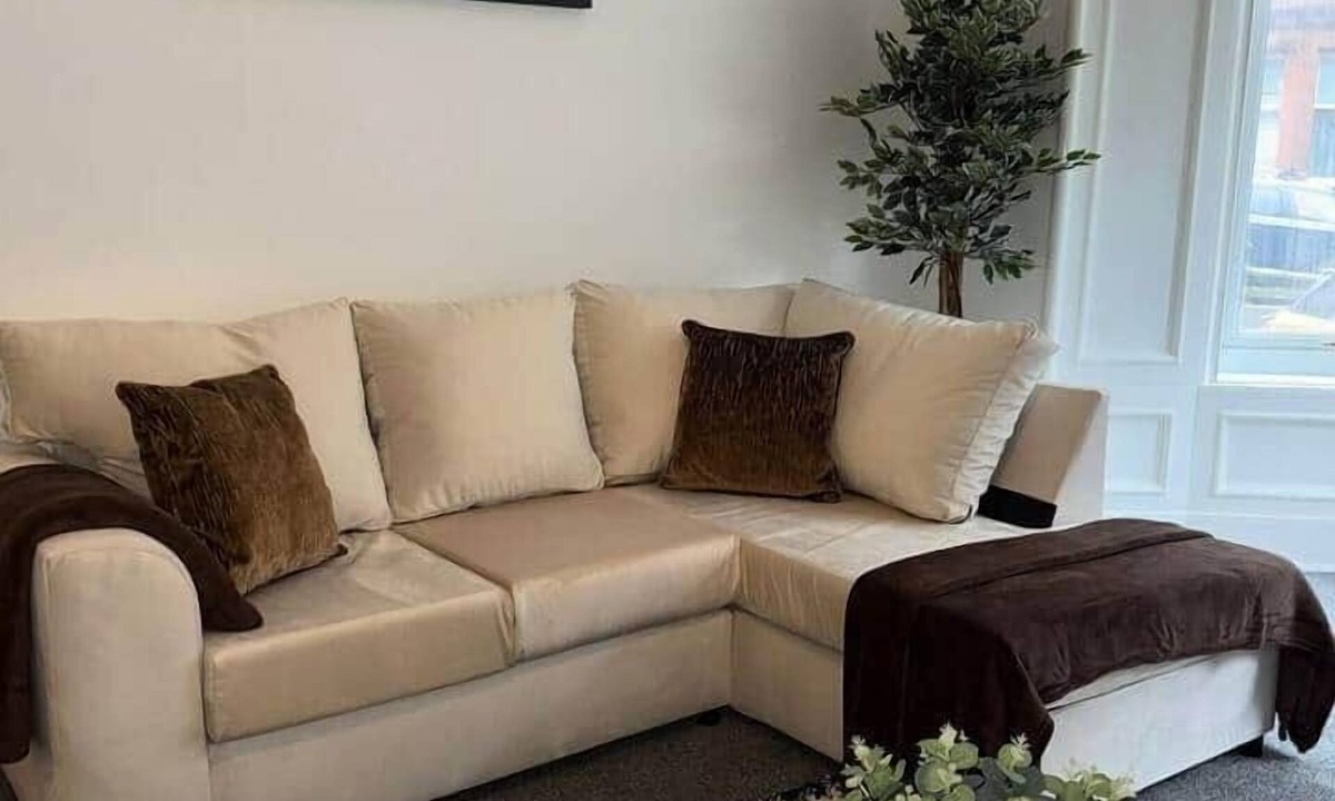 Kelvinbridge Apartment | 2BR Flat West End Near Kelvingrove & City Centre