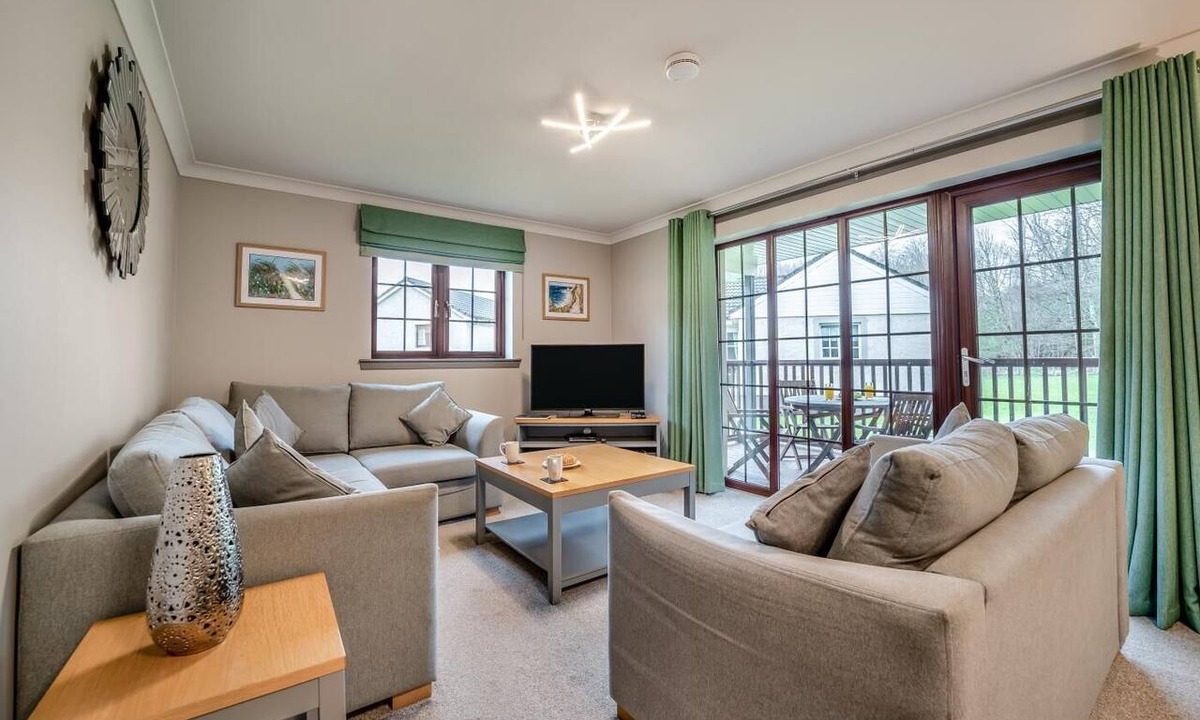 Dailly Cottage | 3 Bed in Dailly (oc-r34760)