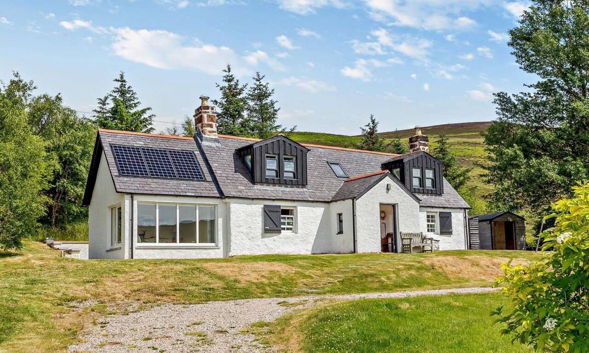Kildonan Cottage | 3 Bed in Helmsdale (oc-su192)