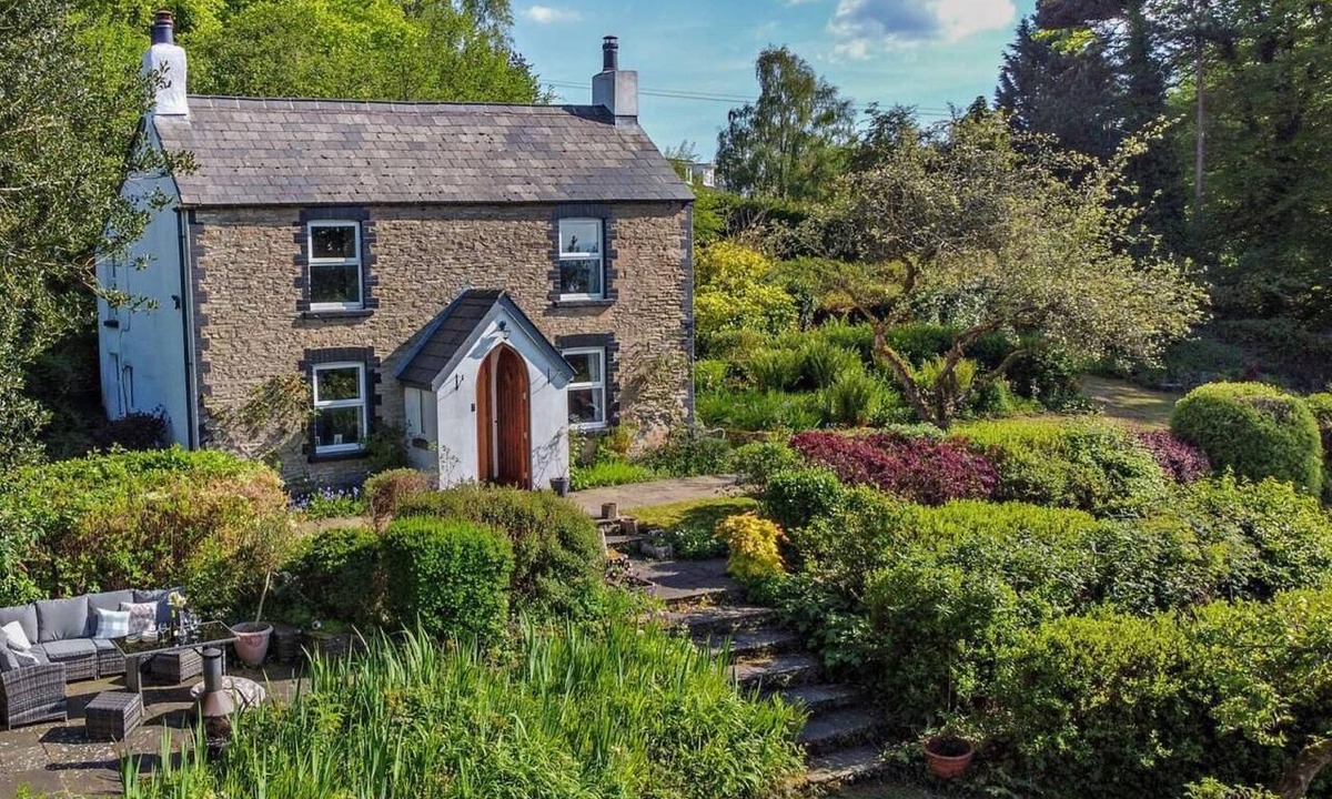 Lydbrook Cottage | 3 Bed in Lydbrook (oc-94490)