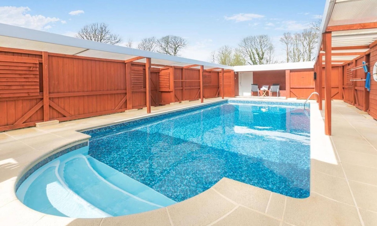 Helford Passage Cottage | 3 Bed in Nr St. Keverne (oc-tremen)