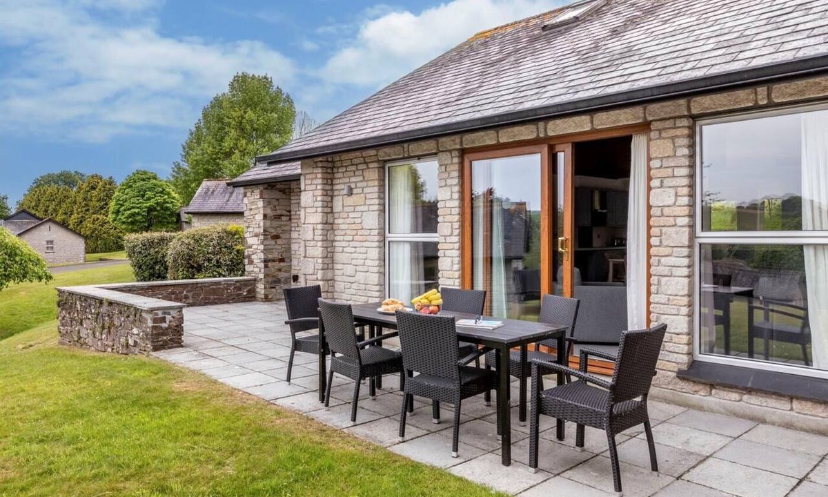 St Mellion House | 3 Bed in Saltash (oc-87718)