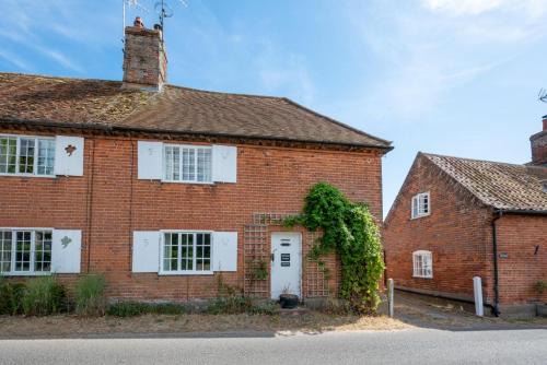Westleton House | 3 Bed in Westleton oc-swc