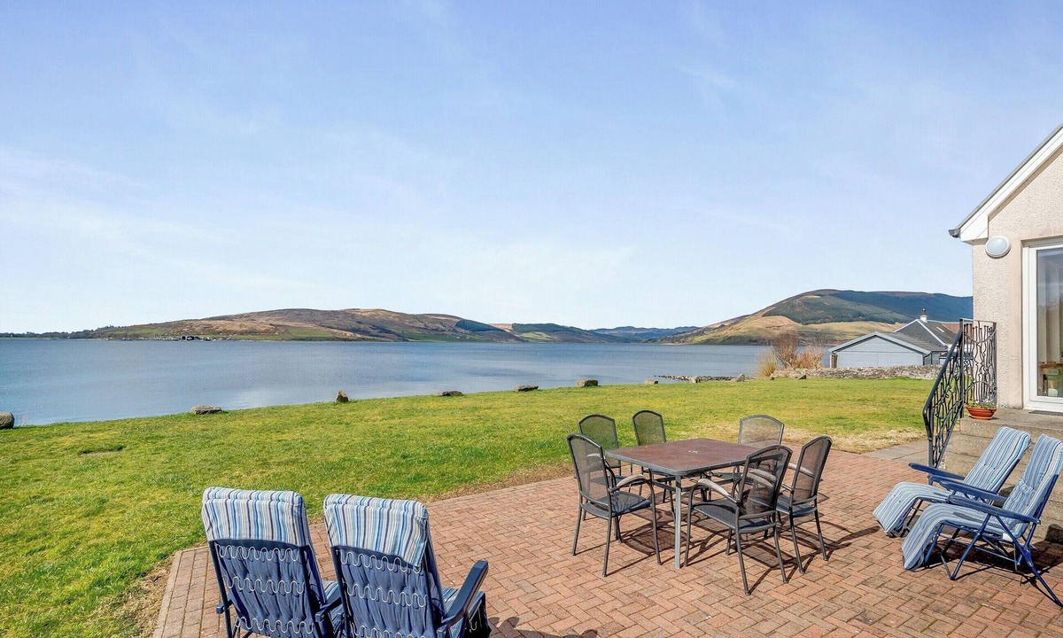 Innellan Cottage | 3 bedroom accommodation in Port Lamont near Dunoon