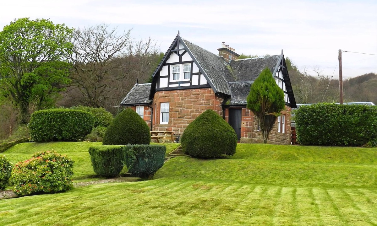Corrie Cottage | 3 bedroom accommodation in Corrie, Isle of Arran