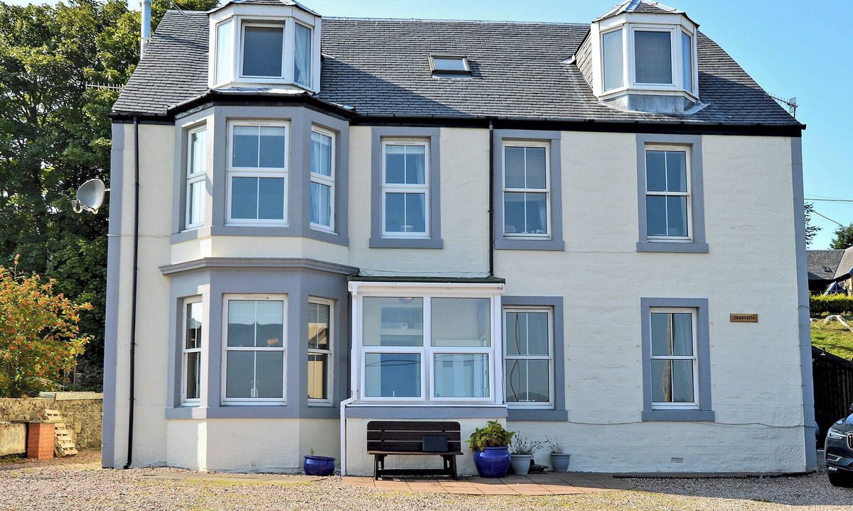 Ardrishaig Cottage | 3 bedroom accommodation in Ardrishaig