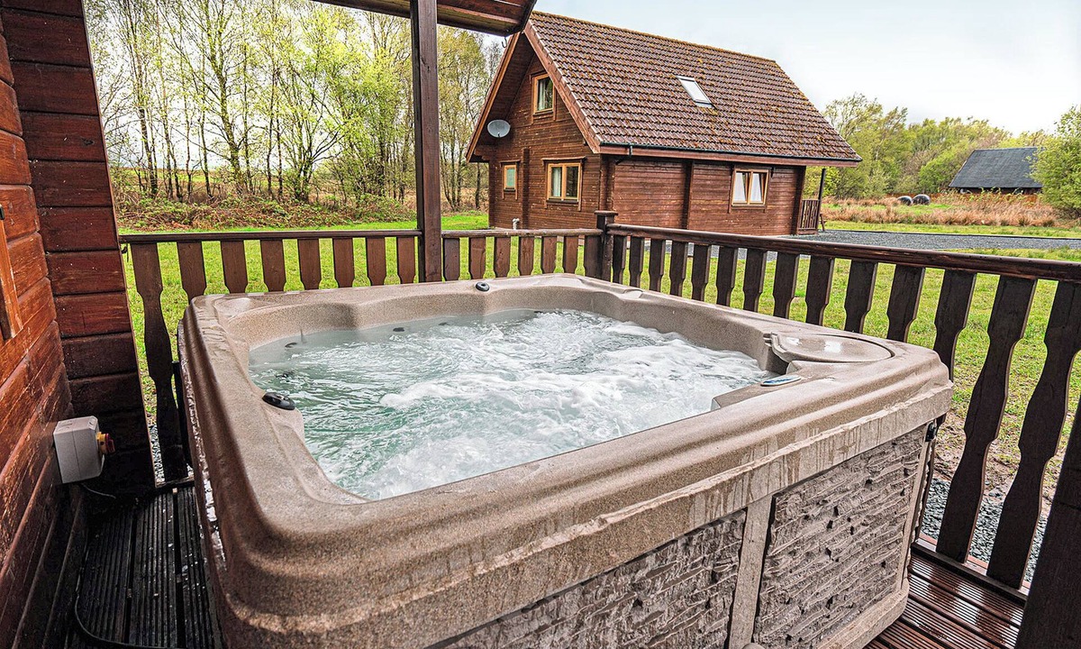 Balfron Ski Chalet | 3 bedroom accommodation in Gartmore