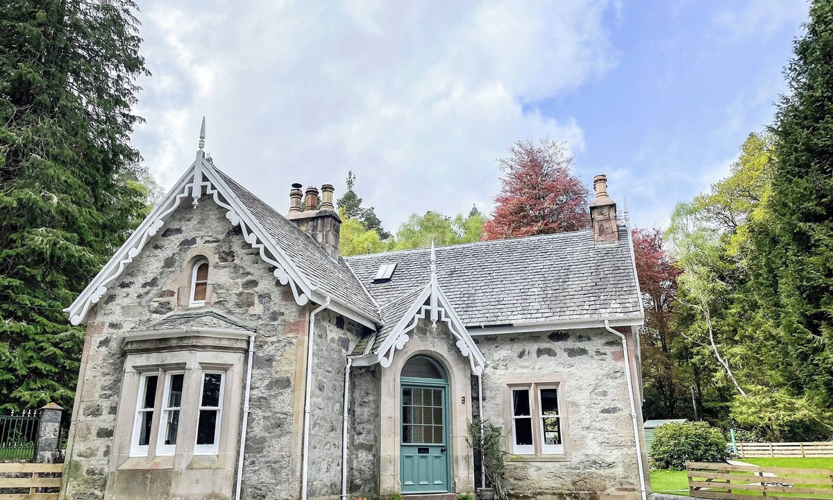 Muir of Ord Cottage | 3 bedroom accommodation in Scatwell