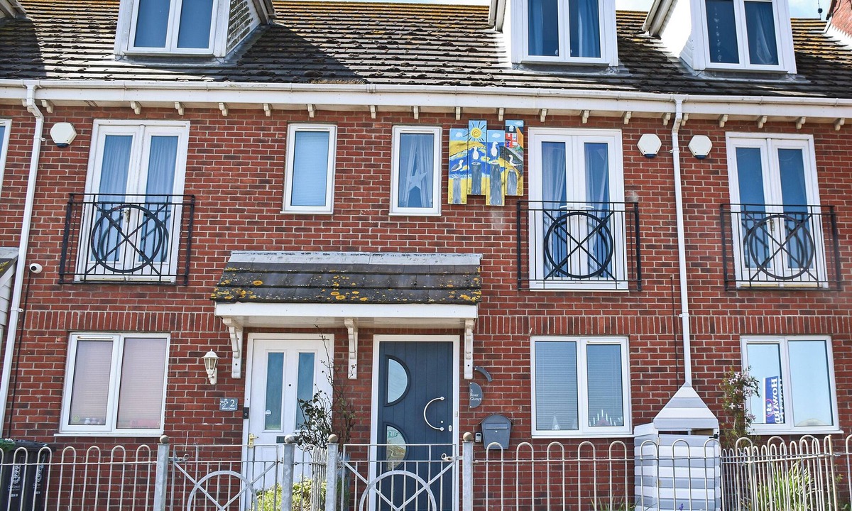 Hopton Cottage | 3 bedroom accommodation in Gorleston-on-Sea, near Great Yarmouth