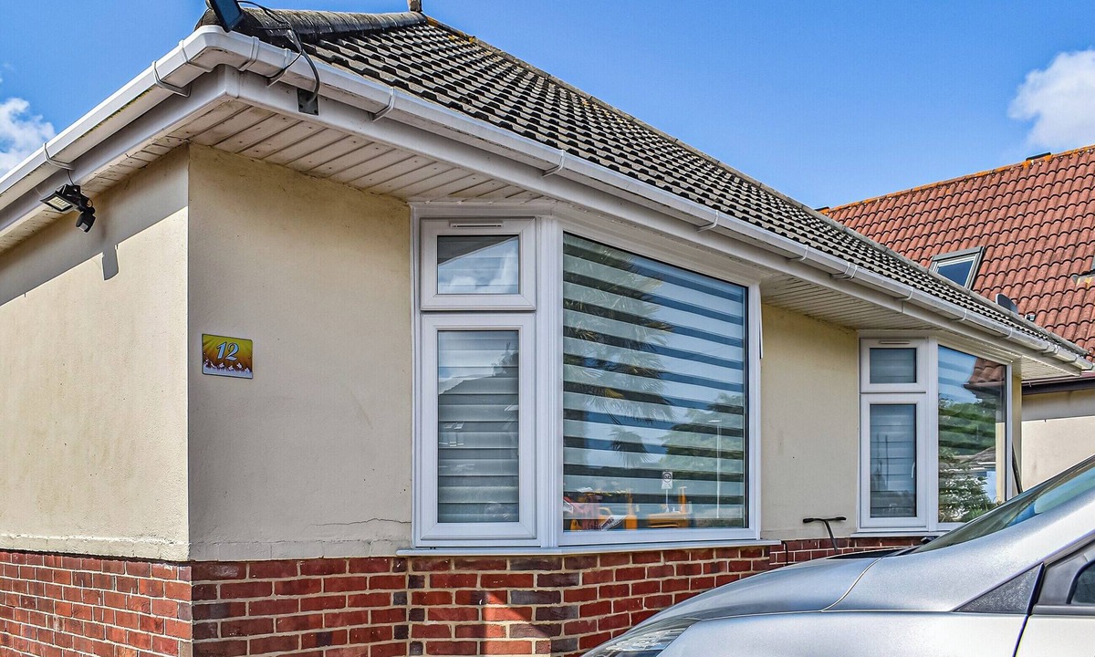 Poole Cottage | 3 bedroom accommodation in Poole