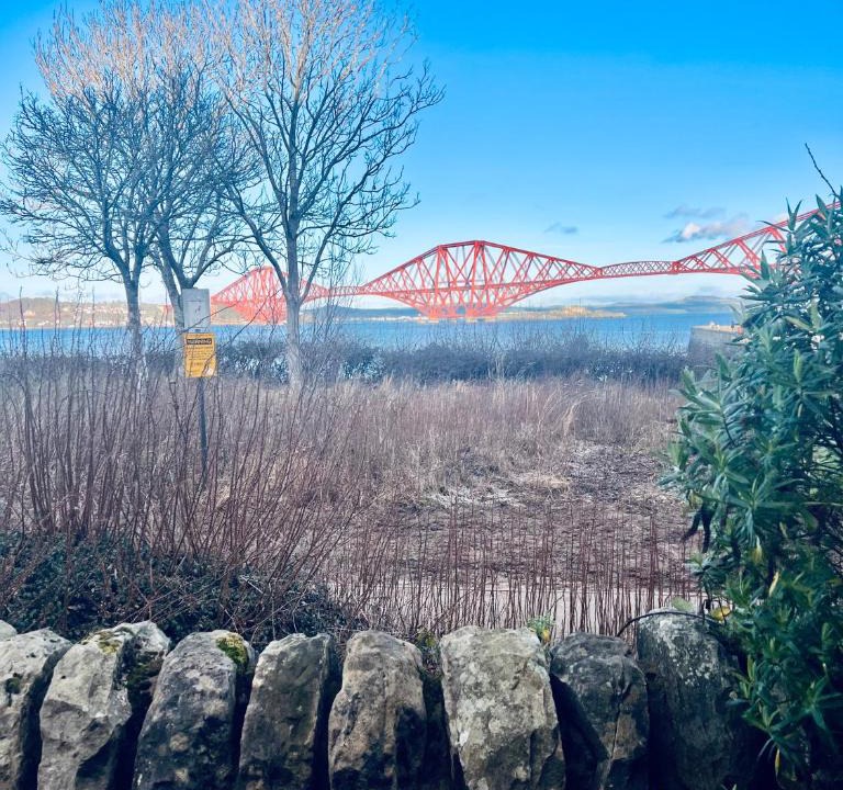 South Queensferry Apartment | 3 Bedroom harbourside apartment, Queensferry, 10 miles from Edinburgh