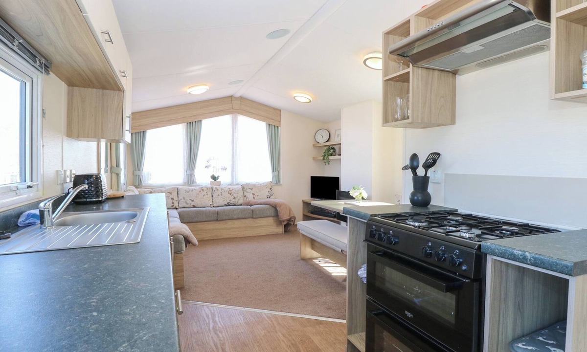 Hopton Cottage | 31B Foxburrow Hang