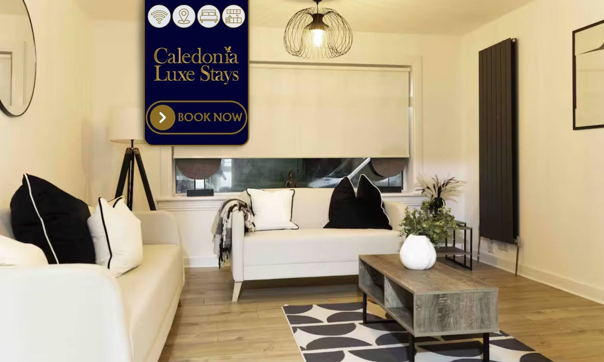 Paisley Apartment | 3BR Flat In Paisley By Caledonia Luxe Stays
