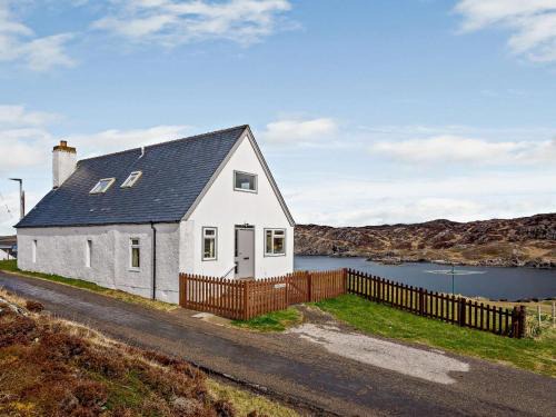 Tarbet House | 4 Bed in Scourie oc-ca399