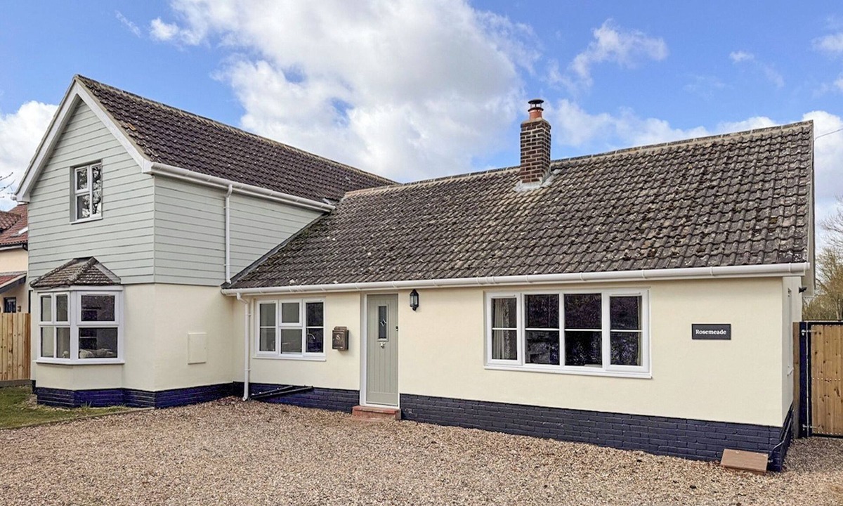 Hessett Cottage | 4 bedroom accommodation in Hessett, near Bury St Edmunds